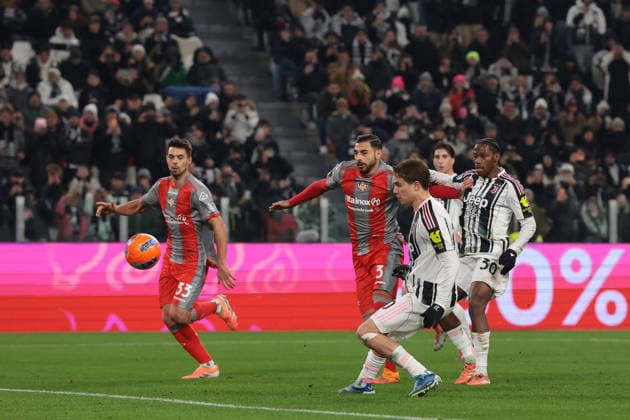 Turin, Italy, 12th January 2026. Kenan Yildiz of Juventus fires home the rebound form his penalty that was parried by Emil Audero of US Cremonese to score and give the hosts a 3-0 lead during the Juventus vs US Cremonese Serie A match at Allianz Stadium, Turin. Picture credit should read: Jonathan Moscrop Sportimage EDITORIAL USE ONLY. No use with unauthorised audio, video, data, fixture lists, club league logos or live services. Online in-match use limited to 120 images, no video emulation. No use in betting, games or single club league player publications. SPI_053_JM_JUVE_CREMONESE_ SPI-4412-0053