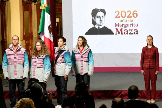 January 12, 2026, Mexico City, Ciudad de Mexico, Mexico: The President of Mexico, Claudia Sheinbaum Pardo, led the flag-raising ceremony for Donovan Carrillo, Sarah Schleper, Allan Corona and Regina MartoÂ­nez, the 4 athletes who will participate in the XXV edition of the Milan-Cortina 2026 Winter Olympic Games, Olympische Spiele, Olympia, OS during a news conference at the National Palace. on January 12, 2026 in Mexico City, Mexico. Mexico City Mexico - ZUMAe321 20260112_zsa_e321_007 Copyright: xLuisxBarronx