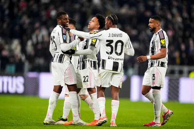 Juventus™ Weston McKennie celebrates after scoring the 5-0 goal for his team during the Serie A soccer match between Juventus Fc and Cremonese the Juventus Stadium in Turin, north west Italy - January 12, 2026. - Soccer  Copyright: xFabioxFerrari LaPressex