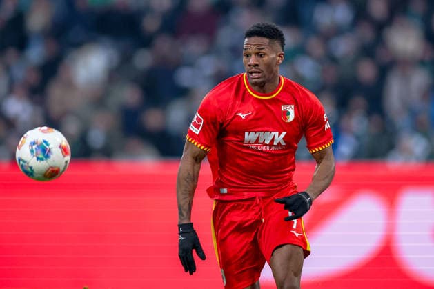 11 01 2026, Football, Borussia Mönchengladbach FC Augsburg, 1 Soccer Bundesliga, 16 Matchday, Borussia Park, Season 2025 2026 Samuel Essende FC Augsburg 09 DFB regulations prohibit any use of photographs as image sequences and or quasi video North Rhine-Westphalia Germany