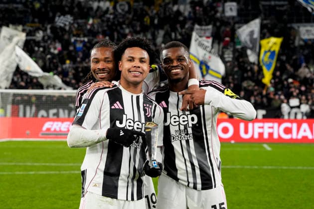 Juventus™ Weston McKennie player of the match with Juventus Khephren Thuram and Juventus Pierre Kalulu during the Serie A soccer match between Juventus Fc and Cremonese the Juventus Stadium in Turin, north west Italy - January 12, 2026. - Soccer  Copyright: xFabioxFerrari LaPressex