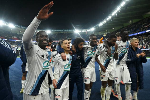 Paris Saint-Germain v Paris FC - French Cup 2025 2026 19 Nhoa SANGUI (pfc) - 10 Ilan KEBBAL (pfc) - 17 Adama CAMARA (pfc) - 06 OTAVIO ATAIDE (pfc) - 05 Moustapha MBOW (pfc) - 02 Tuomas OLLILA (pfc) during the French Cup match between Paris and Paris on January 12, 2026 at Parc des Princes in Paris, France. Paris France  Copyright: xFEPx 776440462