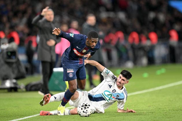 Paris Saint-Germain v Paris FC - French Cup 2025 2026 28 Thibault DE SMET (pfc) - 10 Ousmane DEMBELE (psg) during the French Cup match between Paris and Paris on January 12, 2026 at Parc des Princes in Paris, France. Paris France  Copyright: xFEPx 776440462