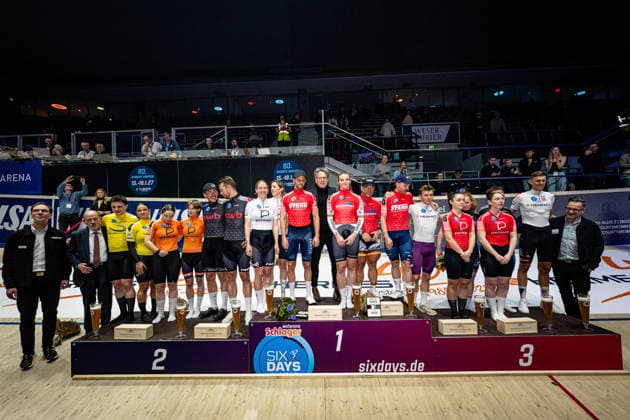 Award Ceremony all Riders Sixdays Bremen 2026 Team 4 VELO TRACK GERAERTS Lonneke NED GILL Archie GBR Second Place Team 1 BOBRINK PRÖPSTER Alessa Catriona GER FÖRSTEMANN Robert GER Winner First Place Team 2 VELO TRACK EDMUNDS Rhian GBR ROTHERHAM Matthew GBR Third Place Team 4 JÄHRIG Fabienne GER Black SIMON Jette GER Red Second Place Team 1 BRAUßE Franziska GER Black KASPER Romy GER Red Winner First Place Team 6 TVEIT Nora NOR Black NELSON Lucy GBR Red Third Place Team 9 SWB AUGENSTEIN Moritz GER Black KLUGE Roger GER Red Second Place Team 6 STARK GEBÄUDEREINIGUNG CONSONNI Simone ITA Black SCARTEZZINI Michele ITA Red Winner First Place Team 1 HERMES SYSTEME MALMBERG Matias DEN Black POLITT Nils GER Red Third Place Award Ceremony Medal Ceremony Podium Landscape horizontal Landscape Event Event Sixdays Bremen 2026 Category Category Cycling Track Cycling Sixdays Elite Men and Women Location Location Europe Germany Bremen ÖVB Arena Discipline Award Ceremony all Riders Date Date 12 01 2026 Monday Day 4