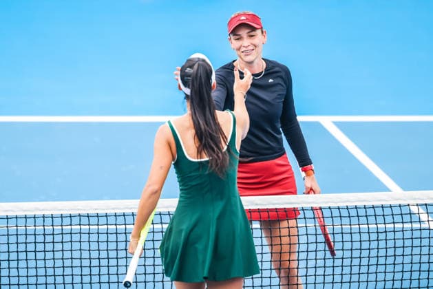 January 13, 2026, Melbourne, Victoria, Australia: MELBOURNE, AUSTRALIA - JANUARY 13 2026: Donna VekiÄ¡ of CroatiaÃ‚ celebrates beating Priscilla Hon of Australia on Day 1 of the 2026 Kooyong Classic on January 13, 2026 in Melbourne, Australia. Melbourne Australia - ZUMAp121 20260113_zsp_p121_021 Copyright: xChrisxPutnamx