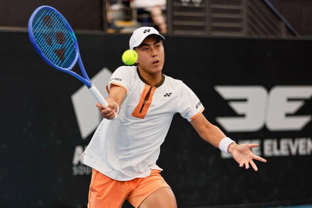 January 13, 2026, Adelaide, South Australia, Australia: RINKY HIJIKATA of Australia in action during his first round win over compatriot Tristan SCHOOLKATE of Australia 6-4, 6-4, during the 2026 Adelaide International Tennis Tournament Adelaide Australia - ZUMAw216 20260113_zsp_w216_004 Copyright: xMarkxWilloughbyx