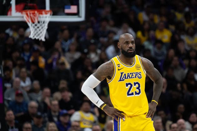 January 12, 2026, Sacramento, Ca, USA: Los Angeles Lakers forward LeBron James (23) looks down court as the Lakers trail the Sacramento Kings in the second half during a game at the Golden 1 Center on Monday, Jan. 12, 2026 in Sacramento. Sacramento USA - ZUMAj89_ 20260112_zaf_j89_012 Copyright: xPaulxKitagakixJr.x