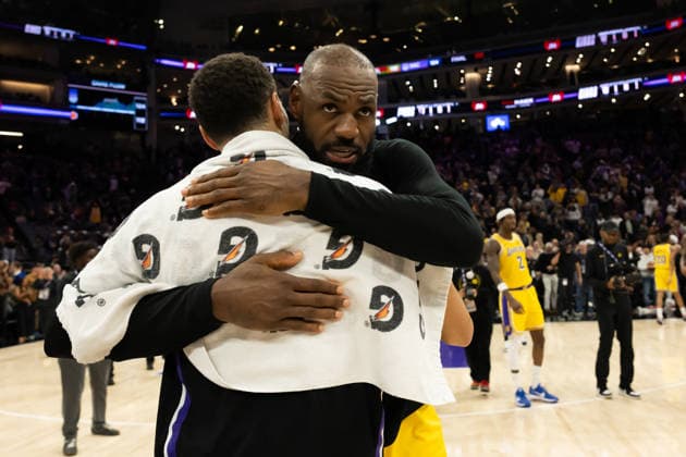 January 12, 2026, Sacramento, Ca, USA: Los Angeles Lakers forward LeBron James (23) hugs Sacramento Kings guard Zach LaVine (8) after the Kings won the game, 124-112, at the Golden 1 Center on Monday, Jan. 12, 2026 in Sacramento. Sacramento USA - ZUMAj89_ 20260112_zaf_j89_015 Copyright: xPaulxKitagakixJr.x