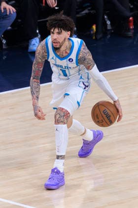 January 12, 2026, Inglewood, California, USA: LaMelo Ball 1 of the Charlotte Hornets during their regular season NBA, Basketball Herren, USA game against the Los Angeles Clippers on Monday January 12, 2026 at Intuit Dome in Inglewood, California. Clippers defeat Hornets, 117-109. ARIANA RUIZ PI Inglewood USA - ZUMAp124 20260112_zaa_p124_016 Copyright: xArianaxRuizx
