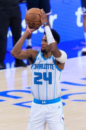 January 12, 2026, Inglewood, California, USA: Brandon Miller 24 of the Charlotte Hornets at the free throw line during their regular season NBA, Basketball Herren, USA game against the Los Angeles Clippers on Monday January 12, 2026 at Intuit Dome in Inglewood, California. Clippers defeat Hornets, 117-109. ARIANA RUIZ PI Inglewood USA - ZUMAp124 20260112_zaa_p124_032 Copyright: xArianaxRuizx