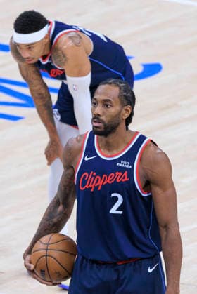 January 12, 2026, Los Angeles, California, USA: Kawhi Leonard 2 of the Los Angeles Clippers greats ready for a free throw during their 2025 NBA, Basketball Herren, USA regular season game against the Charlotte Hornets on Monday January 12, 2026 at Intuit Dome Arena in Inglewood, California. JAVIER ROJAS PI Los Angeles USA - ZUMAp124 20260112_zaa_p124_060 Copyright: xJavierxRojasx