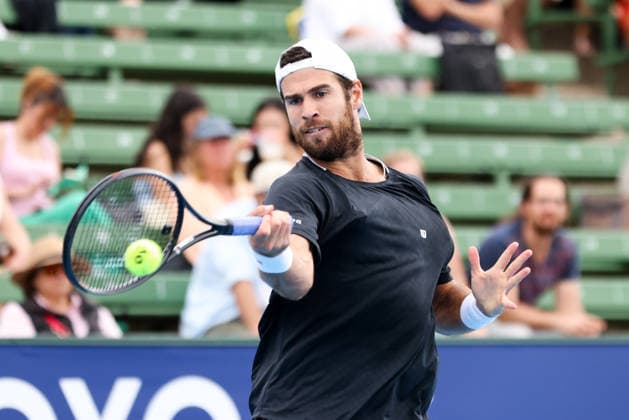 January 13, 2026, Melbourne, Victoria, Australia: MELBOURNE, AUSTRALIA - JANUARY 13 2026: KarenÃ‚ Khachanov of Russia plays Frances Tiafoe of USA on Day 1 of the 2026 Kooyong Classic on January 13, 2026 in Melbourne, Australia. Melbourne Australia - ZUMAp121 20260113_zsp_p121_055 Copyright: xChrisxPutnamx