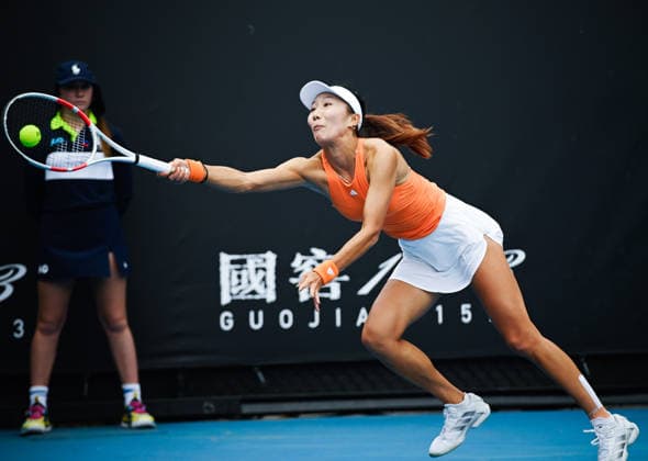 (260113) -- MELBOURNE, Jan. 13, 2026 -- Gao Xinyu of China hits a return during the women s singles qualifying 1st round match against Lilli Tagger of Austria at Australian Open tennis tournament in Melbourne, Australia, Jan. 13, 2026. (Photo by Xinhua) (SP)AUSTRALIA-MELBOURNE-TENNIS-AUSTRALIAN OPEN-WOMEN S SINGLES-QUALIFYING WangxShen 