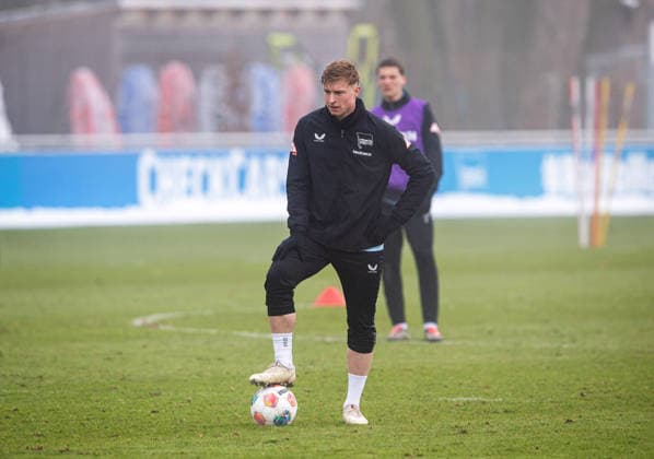 Soccer, Men, Season 2025 26, 2 Bundesliga, Hertha BSC, Training, Julian Eitschberger Hertha BSC , 13 01 2026, Copyright: xSebastianxRäppold MatthiasxKochx