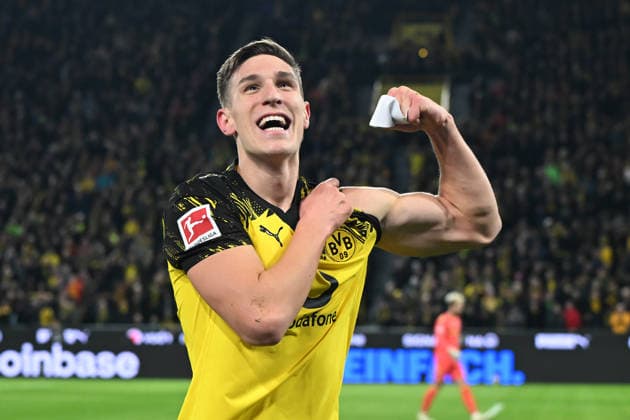 Nico Schlotterbeck (Borussia Dortmund) Torjubel, jubelt nach seinem Treffer zum 1:0 waehrend des Spiels der Bundesliga zwischen Borussia Dortmund und SV Werder Bremen, Signal Iduna Park am 13. January 2026 in Dortmund, Deutschland. (Foto von Ralf Treese DeFodi Images) +++ Nico Schlotterbeck (Borussia Dortmund) celebrates after scoring his team™s first goal during the Bundesliga match between Borussia Dortmund and SV Werder Bremen at Signal Iduna Park on January 13, 2026 in Dortmund, Germany. (Photo by Ralf Treese DeFodi Images) DFL regulations prohibit any use of photographs as image sequences and or quasi-video. (Photo by Ralf Treese DeFodi Images) - *** Nico Schlotterbeck Borussia Dortmund celebrates after scoring his team™s first goal during the Bundesliga match between Borussia Dortmund and SV Werder Bremen at Signal Iduna Park on January 13, 2026 in Dortmund, Germany, Germany Photo by Ralf Treese DeFodi Images Nico Schlotterbeck Borussia Dortmund celebrates after scoring his team™s first goal during the Bundesliga match between Borussia Dortmund and SV Werder Bremen at Signal Iduna Park on January 13, 2026 in Dortmund, Germany Photo by Ralf Treese DeFodi Images DFL regulations prohibit any use of photographs as image sequences and or quasi video Photo by Ralf Treese DeFodi Images