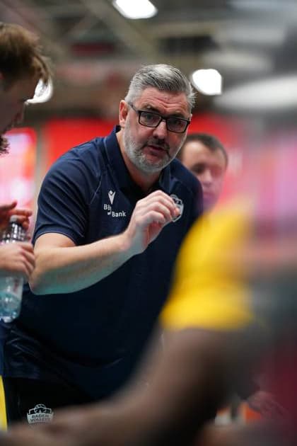 Game scene with coach of BADEN VOLLEYS SSC Karlsruhe during a break in play Coachs speech during a break in play Copyright: xspeedshotx