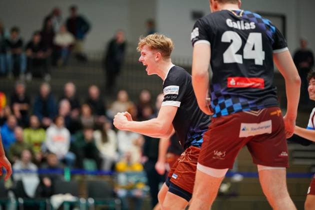 Game scene with Janik Sambale 8 WWK Volleys Herrsching Janik Sambale 8 WWK Volleys Herrsching cheers Copyright: xspeedshotx
