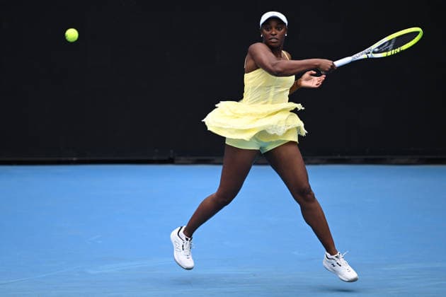 TENNIS AUSTRALIAN OPEN QUALIFYING, Sloane Stephens of the US in action against Olivia Gadecki of Australia during a qualifying session ahead of the Australian Open tennis tournament at Melbourne Park in Melbourne, Wednesday, January 14, 2026. ( NO ARCHIVING, EDITORIAL USE ONLY MELBOURNE VICTORIA AUSTRALIA  Copyright: xJOELxCARRETTx 20260114157660100674