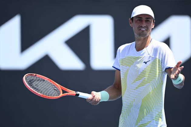 TENNIS AUSTRALIAN OPEN QUALIFYING, Bernard Tomic of Australia in action against Arthur Fery of Great Britain during a qualifying session ahead of the Australian Open tennis tournament at Melbourne Park in Melbourne, Wednesday, January 14, 2026. ( NO ARCHIVING, EDITORIAL USE ONLY MELBOURNE VICTORIA AUSTRALIA  Copyright: xJOELxCARRETTx 20260114142026279043
