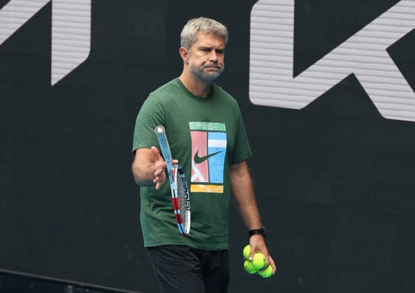 January 14, 2026, Melbourne, Victoria, Australia: Coach of N. Osaka TOMASZ WIKTOROWSKI of Poland during practise session before Australian Open, Melbourne, Australia. Melbourne Australia - ZUMAc278 20260114_zsp_c278_036 Copyright: xMarcinxCholewinskix
