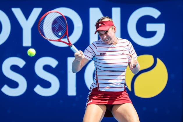 January 14, 2026, Melbourne, Victoria, Australia: MELBOURNE, AUSTRALIA - JANUARY 14 2026: Donna VekiÄ¡.of Croatia plays Alexandra Eala of Phillipines on Day 2 of the 2026 Kooyong Classic on January 14, 2026 in Melbourne, Australia. Melbourne Australia - ZUMAp121 20260114_zsp_p121_060 Copyright: xChrisxPutnamx