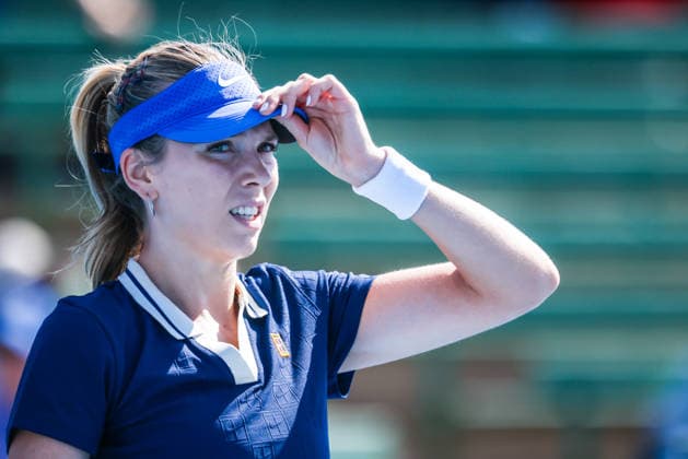 January 14, 2026, Melbourne, Victoria, Australia: Katie Boulter of Great Britain plays against Elizabeth Mandlik of USA on Day 2 of the 2026 Kooyong Classic Elizabeth Mandlik of USA won Katie Boulter of Great Britain Melbourne Australia - ZUMAs197 20260114_aaa_s197_033 Copyright: xChrisxPutnamx