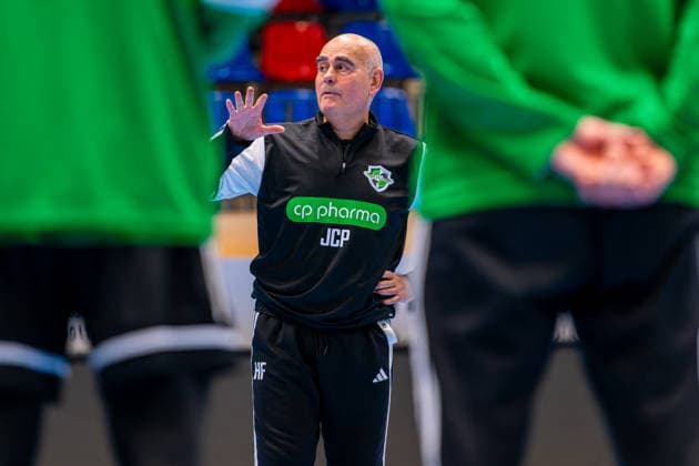 Juan Carlos Pastor TSV Hannover Burgdorf, Coach v l , Training start TSV Hannover Burgdorf 13 01 2026, Hannover, GER , Copyright: xJanxGuentherx xTSVxHannover-Burgdorfx
