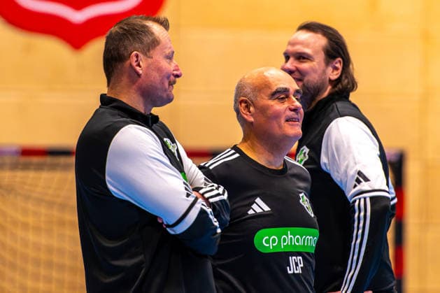 Heidmar Felixson TSV Hannover Burgdorf, co-coach Juan Carlos Pastor TSV Hannover Burgdorf, coach Nikolas Katsigiannis TSV Hannover Burgdorf, goalkeeper coach f l , training start TSV Hannover Burgdorf 13 01 2026, Hannover, GER , Copyright: xJanxGuentherx xTSVxHannover-Burgdorfx