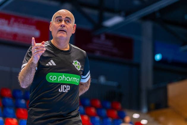 Juan Carlos Pastor TSV Hannover Burgdorf, Coach v l , Training start TSV Hannover Burgdorf 13 01 2026, Hannover, GER , Copyright: xJanxGuentherx xTSVxHannover-Burgdorfx