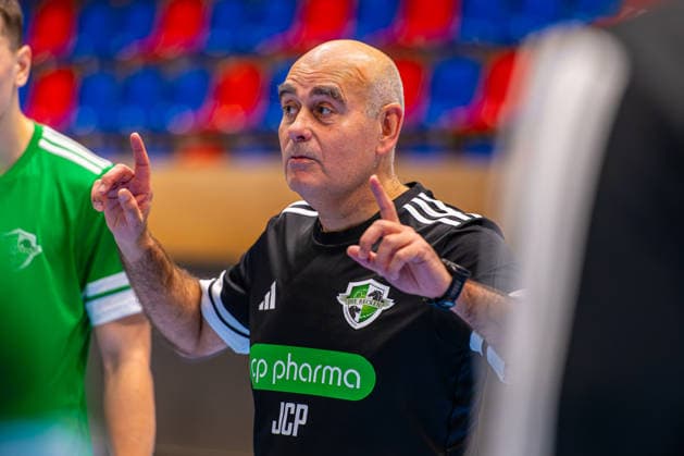 Juan Carlos Pastor TSV Hannover Burgdorf, Coach v l , Training start TSV Hannover Burgdorf 13 01 2026, Hannover, GER , Copyright: xJanxGuentherx xTSVxHannover-Burgdorfx