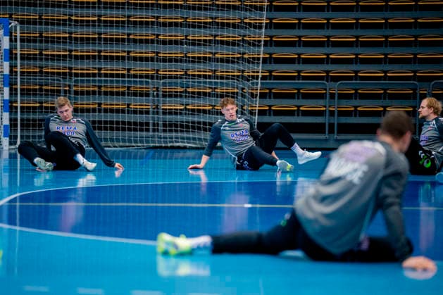 Handball European Championship Bekkestua 20260114 Robin Paulsen Haug and Gabriel Setterblom at the handball boys training in Nadderud arena before the European Handball Championship matches Photo Stian Lysberg Solum NTB Bekkestua Norway EDITORIAL USE ONLY RESTRICTED USE FOR BETTING COMPANIES  Copyright: xStianxLysbergxSolumx xNTBx