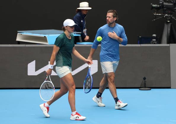 TENIS AUSTRALIAN OPEN 2026 14012026 N Z WIM FISSETTE, IGA SWIATEK PODCZAS TRENINGU PRZED AUSTRALIAN OPEN W MELBOURNE MARCIN CHOLEWINSKI NEWSPIX.PL TENIS AUSTRALIAN OPEN 2026 14012026 WIM FISSETTE, IGA SWIATEK DURING PRACTICE SESSION BEFORE AUSTRALIAN OPEN IN MELBOURNE NEWSPIX.PL --- newspix.pl 