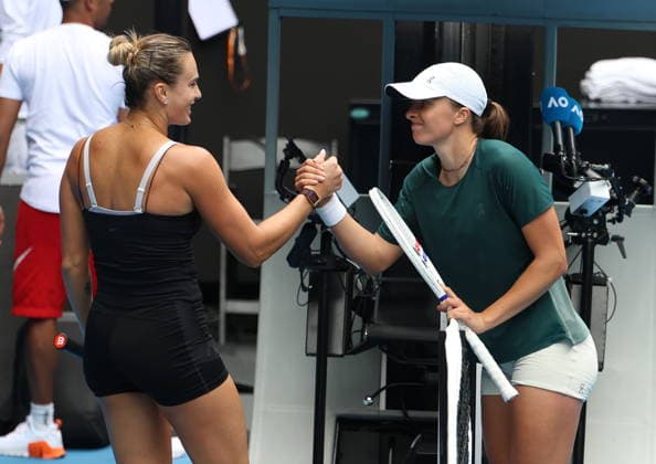 TENIS AUSTRALIAN OPEN 2026 14012026 N Z IGA SWIATEK I ARYNA SABALENKA PO WSPOLNYM TRENINGU PRZED AUSTRALIAN OPEN W MELBOURNE MARCIN CHOLEWINSKI NEWSPIX.PL TENIS AUSTRALIAN OPEN 2026 14012026 IGA SWIATEK I ARYNA SABALENKA AFTER PRACTICE SESSION BEFORE AUSTRALIAN OPEN IN MELBOURNE NEWSPIX.PL --- newspix.pl 