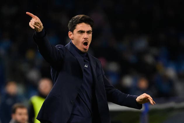 Carlos Cuesta, head coach of Parma Calcio gestures during the Serie A 2025 2026 football match between SSC Napoli and Parma Calcio 1913 at Diego Armando Maradona stadium in Naples (Italy), January 14, 2026. andreaxstaccioli