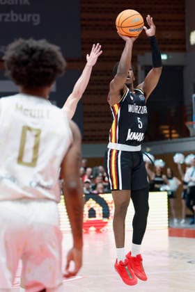 f l t r Marcus Carr Fitness First Wuerzburg Baskets, 5 14 01 2026, Basketball Champions League, Fitness First Wuerzburg Baskets vs Patrioti Levice, GER, Wuerzburg, Tectake Arena Copyright: HMBxMedia xHeikoxBecker