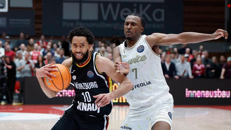 f l t r Davion Mintz Fitness First Wuerzburg Baskets, 10 and Gabe Dorse Patrioti Levice, 7 , 14 01 2026, Basketball Champions League, Fitness First Wuerzburg Baskets vs Patrioti Levice, GER, Wuerzburg, Tectake Arena Copyright: HMBxMedia xHeikoxBecker