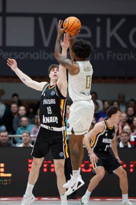 f l t r Christian Skladanowski Fitness First Wuerzburg Baskets, 19 and Rickey McGill Patrioti Levice, 0 , 14 01 2026, Basketball Champions League, Fitness First Wuerzburg Baskets vs Patrioti Levice, GER, Wuerzburg, Tectake Arena Copyright: HMBxMedia xHeikoxBecker