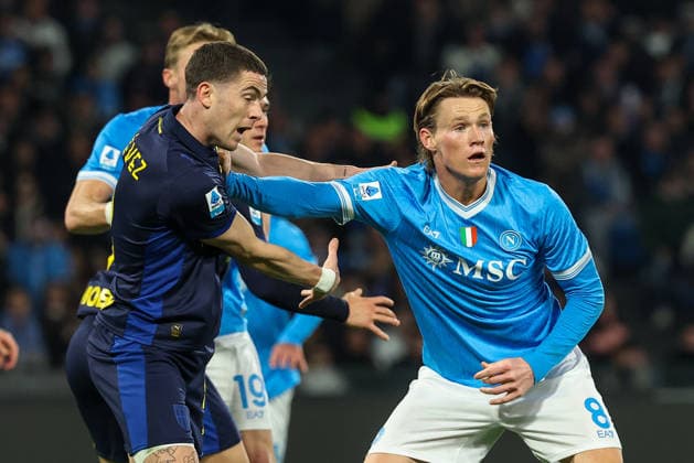 Napoli s Scott McTominay during the Serie A soccer match between Napoli and Parma at the Diego Armando Maradona Stadium in Naples, southern italy - Wednesday , January 14 , 2026. - Soccer .  Copyright: xAlessandroxGarofalo LaPressex