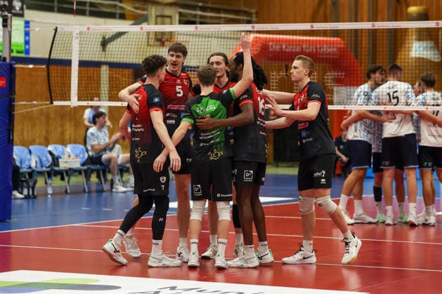 The Barock Volley team celebrates a point win GER, ASV Dachau vs Barock Volleys MTV Ludwigsburg, Volleyball, 1 Bundesliga, Season 2025 2026, 14 01 2026, GER, ASV Dachau vs Barock Volleys MTV Ludwigsburg, Volleyball, 1 Bundesliga, Season 2025 2026, 14 01 2026 Dachau Copyright: xEibner-Pressefoto JennixMaulx EP_JML