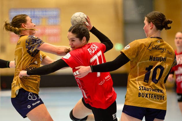 Kelly, de Abreu Rosa Thueringer HC, 77 New addition to Thueringer HC, Isabelle, Doelle Buxtehuder SV, 11 , Anika, Hampel Buxtehuder SV, 10 GER, Thueringer HC vs Buxtehuder SV, 1 Handballbundesliga Frauen, Handball, Matchday 13, Season 2025 2026, 14 01 2026 GER, Thueringer HC v Buxtehuder SV, 1 Handball Bundesliga Women, Handball, Matchday 13, Season 2025 2026, 14 01 2026 Bad Langensalza Copyright: xEibner-Pressefoto MartinxHerbstx EP_MHT