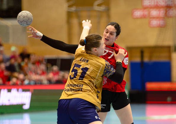 Kelly, de Abreu Rosa Thueringer HC, 77 New addition to Thueringer HC, Lin Elisabeth, Lueck Buxtehuder SV, 51 GER, Thueringer HC v Buxtehuder SV, 1 Handballbundesliga Frauen, Handball, Matchday 13, 2025 2026 season, 14 01 2026 GER, Thueringer HC v Buxtehuder SV, 1 Handballbundesliga Frauen, Handball, Matchday 13, 2025 2026 season, 14 01 2026 Bad Langensalza Copyright: xEibner-Pressefoto MartinxHerbstx EP_MHT