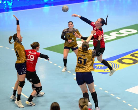 Isabelle, Doelle Buxtehuder SV, 11 , Lin Elisabeth, Lueck Buxtehuder SV, 51 , Teresa, von Prittwitz Buxtehuder SV, 28 , Csenge, Kuczora Thueringer HC, 59 , Luca, Farago Thueringer HC, 19 GER, Thueringer HC vs Buxtehuder SV, 1 Handball Bundesliga Women, Handball, Matchday 13, Season 2025 2026, 14 01 2026 GER, Thueringer HC vs. Buxtehuder SV, 1 Handball Bundesliga Women, Handball, Matchday 13, Season 2025 2026, 14 01 2026 Bad Langensalza Copyright: xEibner-Pressefoto MartinxHerbstx EP_MHT