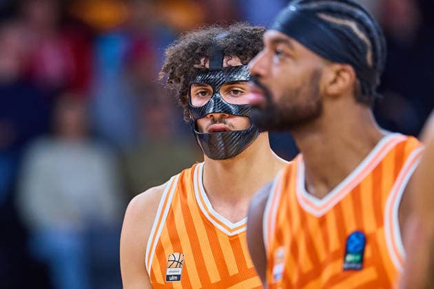 Portrait, portrait, cutout of Alec Anigbata ratiopharm ulm, 21 , first time with mask, face mask GER, ratiopharm ulm vs NINERS Chemnitz, Basketball, 14 Matchday, BKT EuroCup, Season 2025 2026, 14 01 2025 GER, ratiopharm ulm vs NINERS Chemnitz, Basketball, 14 Matchday, BKT EuroCup, Season 2025 2026, 14 01 2025 Neu Ulm Copyright: xEibner-Pressefoto GeraldxOelze-dexStoppanyx EP_ODS