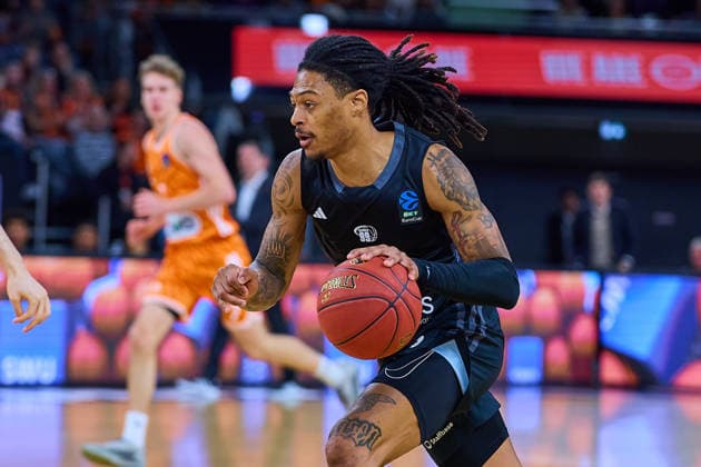 Portrait, Portraet, Crop by Nike Sibande NINERS Chemnitz, 02 GER, ratiopharm ulm vs NINERS Chemnitz, Basketball, 14 Matchday, BKT EuroCup, Season 2025 2026, 14 01 2025 GER, ratiopharm ulm vs NINERS Chemnitz, Basketball, 14 Matchday, BKT EuroCup, Season 2025 2026, 14 01 2025 New Ulm Copyright: xEibner-Pressefoto GeraldxOelze-dexStoppanyx EP_ODS