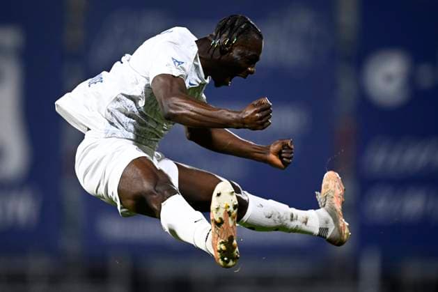 Sport Bilder des Tages FCV Dender EH v Royale Union Saint-Gilloise - Belgian Croky Cup Quarter-Final DENDERLEEUW, BELGIUM - JANUARY 14 : David Promise Oluwatobi forward of Union Saint-Gilloise celebrates after scoring the 0-1 goal during the Belgian Croky Cup quarter-final match between FCV Dender EH and Royale Union Saint-Gilloise on January 14, 2026 in Denderleeuw, Belgium, 14 01 2026 Denderleeuw Belgium  Copyright: xTomasxSiskx