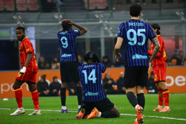 FC Internazionale v US Lecce - Serie A Ange-Yoan Bonny plays during the Serie A match between FC Internazionale and US Lecce at Giuseppe Meazza stadium in Milano, Italy, on January 14, 2026. Milano Milano Italy  Copyright: xMairoxCinquettix originalFilename:cinquetti-fcintern260114_npMJM.jpg