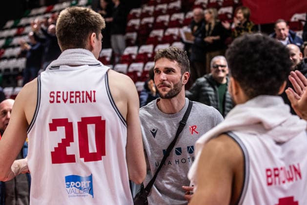 riccardo Rossato (Unahotels Reggio Emilia) during Pallacanestro Reggiana vs KK Bosna BH telecom, Basketball FIBA Europe Cup match in Reggio Emilia , Italy, January 14 2026  Copyright: xAlessandroxCatellani IPAxSportx xipa-agency.netx xx IPA_70071663 IPA_Agency_IPA70071663