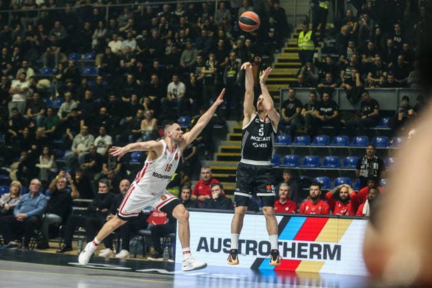 Partizan v Olimpiakos - EuroLeague BELGRADE, SERBIA - JANUARY 14: Vanja Marinkovic of Partizan in action during EuroLeague basketball match between Partizan and Olimpiakos in Belgrade, Serbia on January 14, 2026. Filip Stevanovic Anadolu Belgrade Serbia. Editorial use only. Please get in touch for any other usage.  Copyright: x2026xAnadoluxFilipxStevanovicx