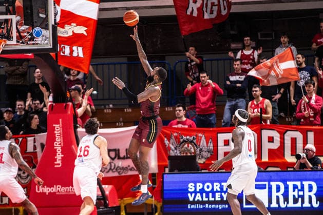 BASKET - Basket FIBA Europe Cup - Pallacanestro Reggiana vs KK Bosna BH telecom Michael Young (KK Bosna) during Pallacanestro Reggiana vs KK Bosna BH telecom, Basketball FIBA Europe Cup match in Reggio Emilia , Italy, January 14 2026 Reggio Emilia Italy  Copyright: xIPAxSport ABACAx