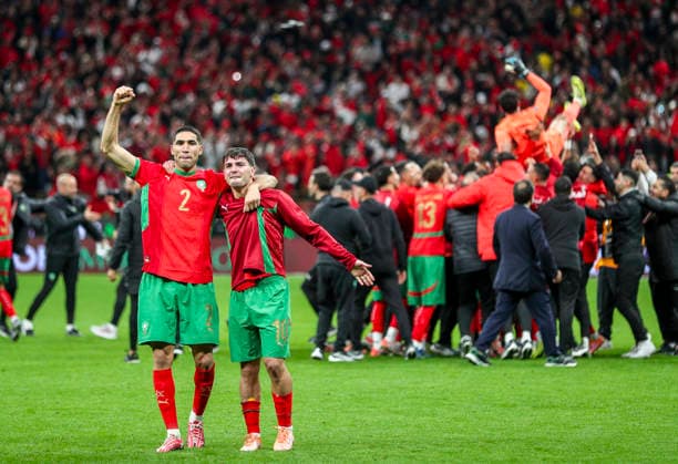 Fußball Afrika-Cup 2025, Vorrunde, Halbfinale Nigeria vs Marokko CAF Africa Cup of Nations (AFCON) Stade Moulay Abdellah (Rabat-Marokko): Siegfeier Brahim Diaz Brahim Diaz (Marokko, 10) Achraf Hakimi (Marokko, 2) *** Soccer Africa Cup 2025, preliminary round, semi-final Nigeria vs Morocco CAF Africa Cup of Nations AFCON Stade Moulay Abdellah Rabat Morocco Victory Brahim Diaz Brahim Diaz Morocco, 10 Achraf Hakimi Morocco, 2 Copyright: xOumaimaxSouaidix